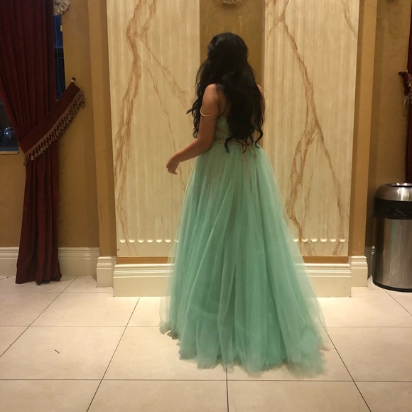 Prom dress - Picture 3 of 5